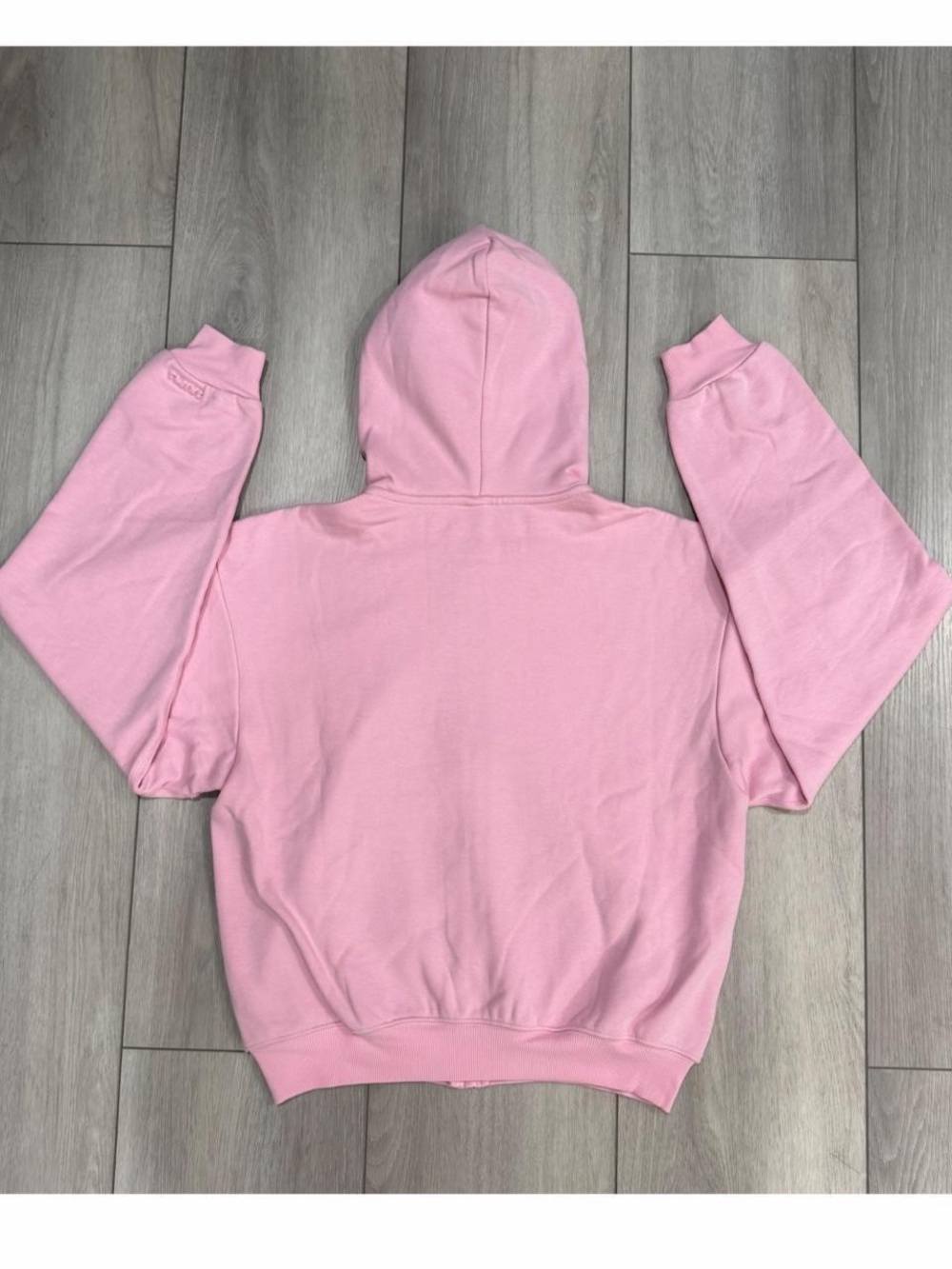 SKIMS Cotton Fleece Logo Classic Zip Up Hoodie in Pink. - Picture 3 of 8